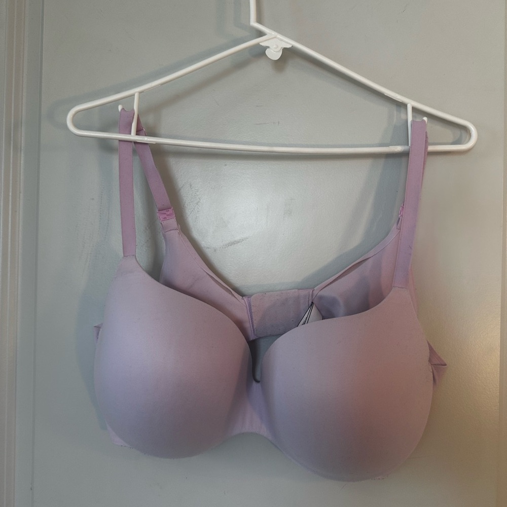 Victoria’s Secret Lilac Purple Foam Cup Underwire Bra, Size 36DDD